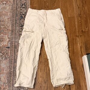 Levi's Woman's Off-White Cargo Pants